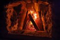 Should seasoned firewood hiss?